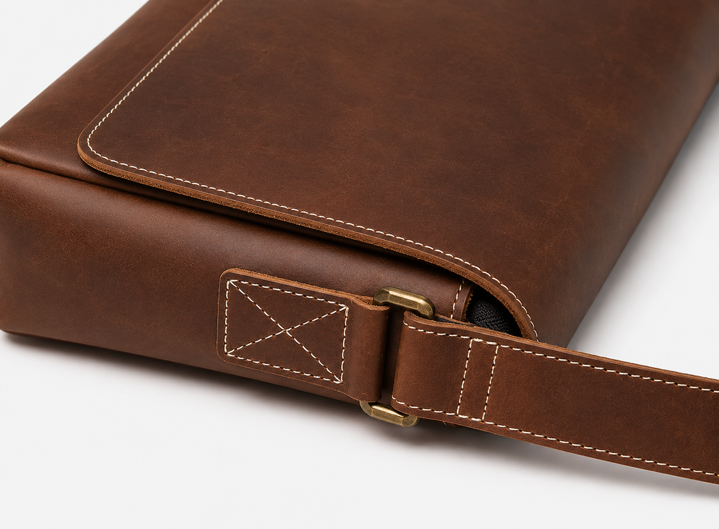 Norven Voyager Bag